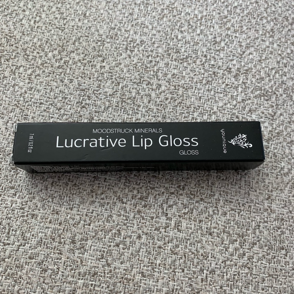 Younique lip gloss